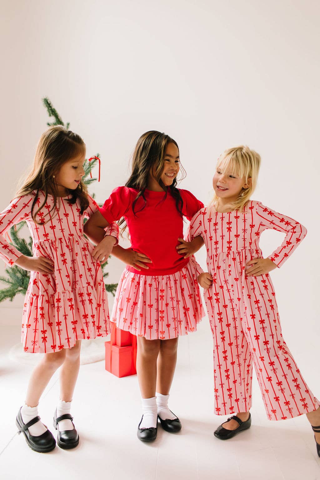Long Sleeve Leggy Romper in Dainty Bows
