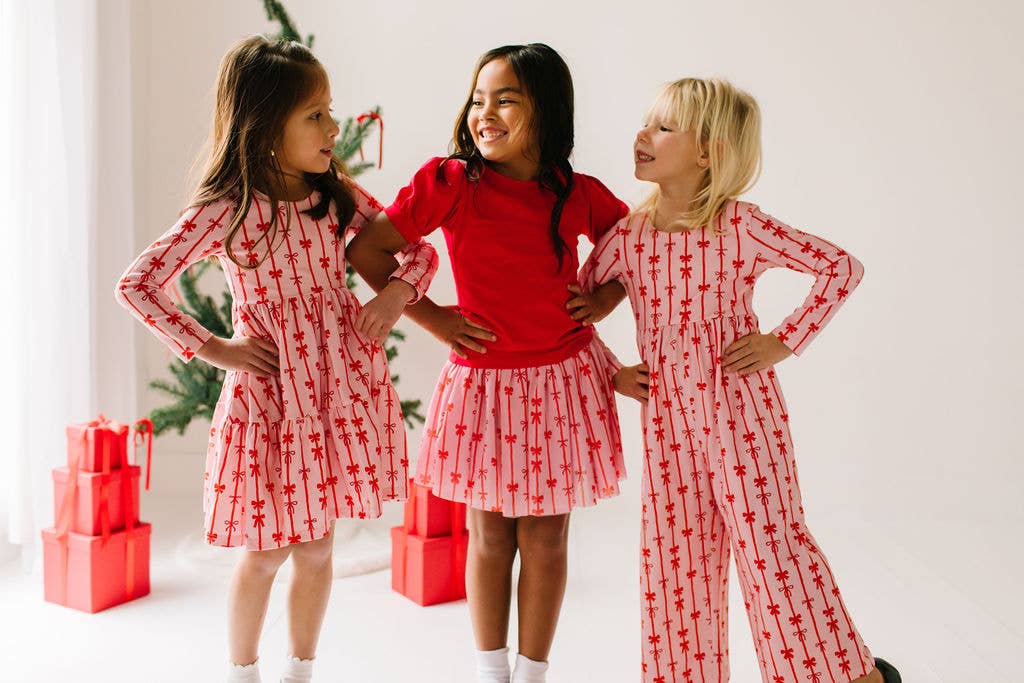 Long Sleeve Leggy Romper in Dainty Bows