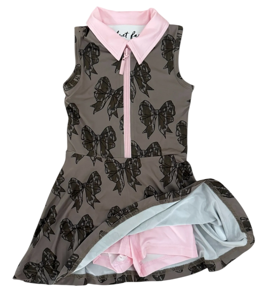 Girls dress with mossy oak print bows all around