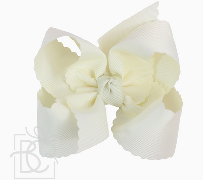 Scalloped Edge Bow